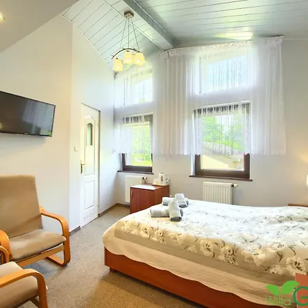 Δωμάτια σε οικογενειακή κατοικία Garden 60m Od Plazy *