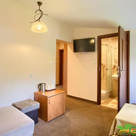 Δωμάτια σε οικογενειακή κατοικία Garden 60m Od Plazy *