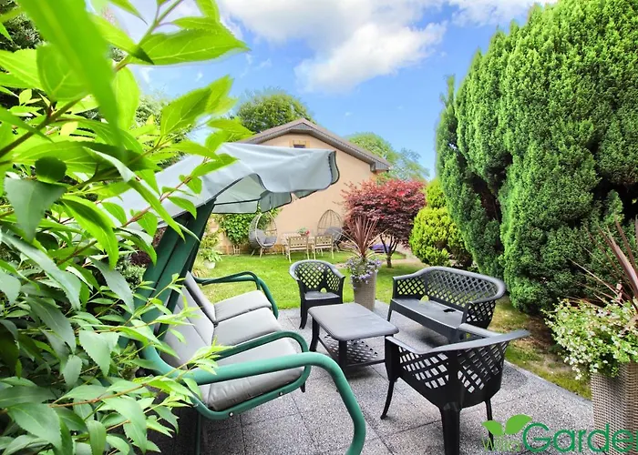 Garden 60m Od Plazy Habitación en casa particular *